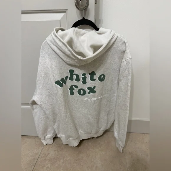 White Fox L/XL 4th Edition Grey Hoodie. 💚⚡️